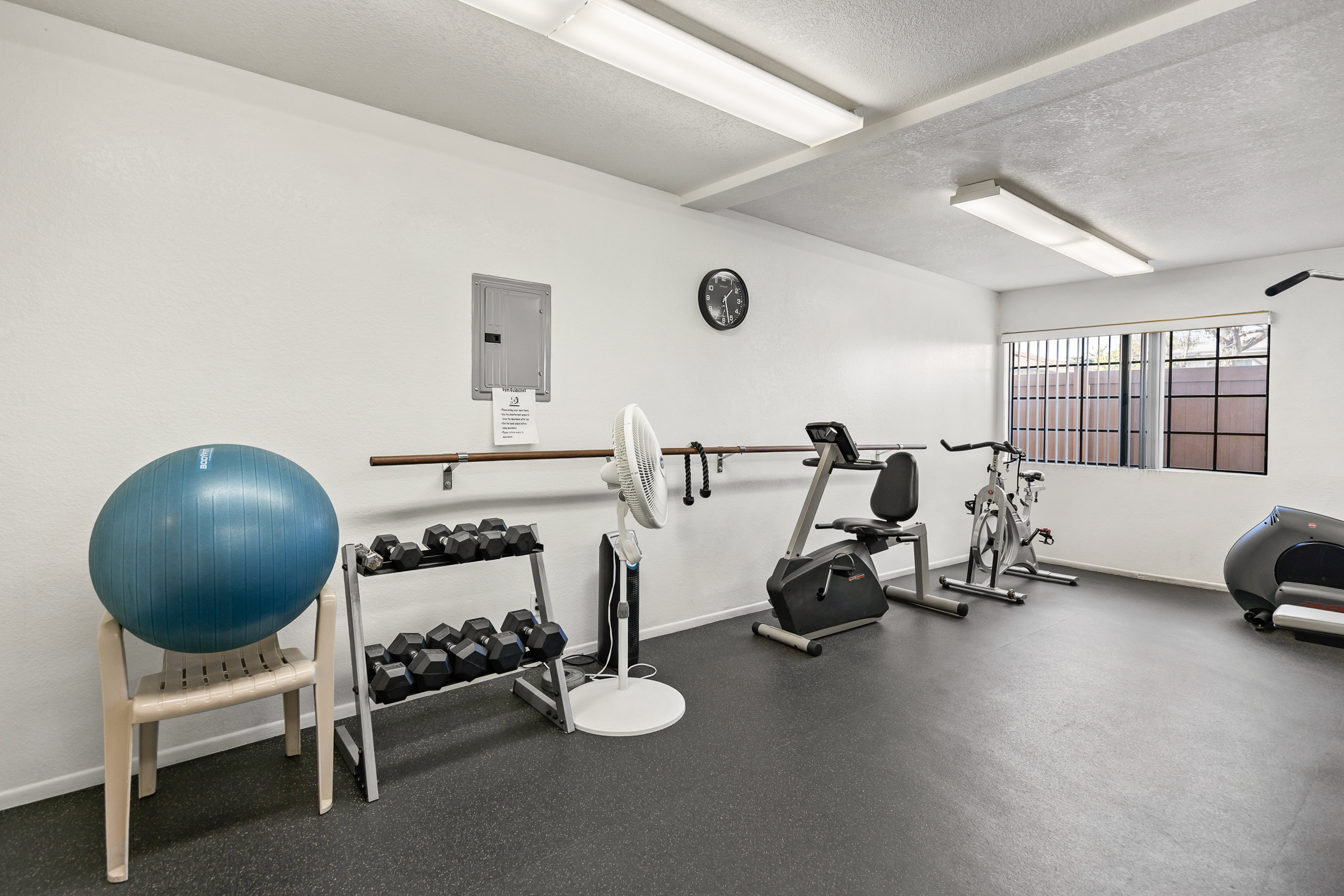 Common area fitness room