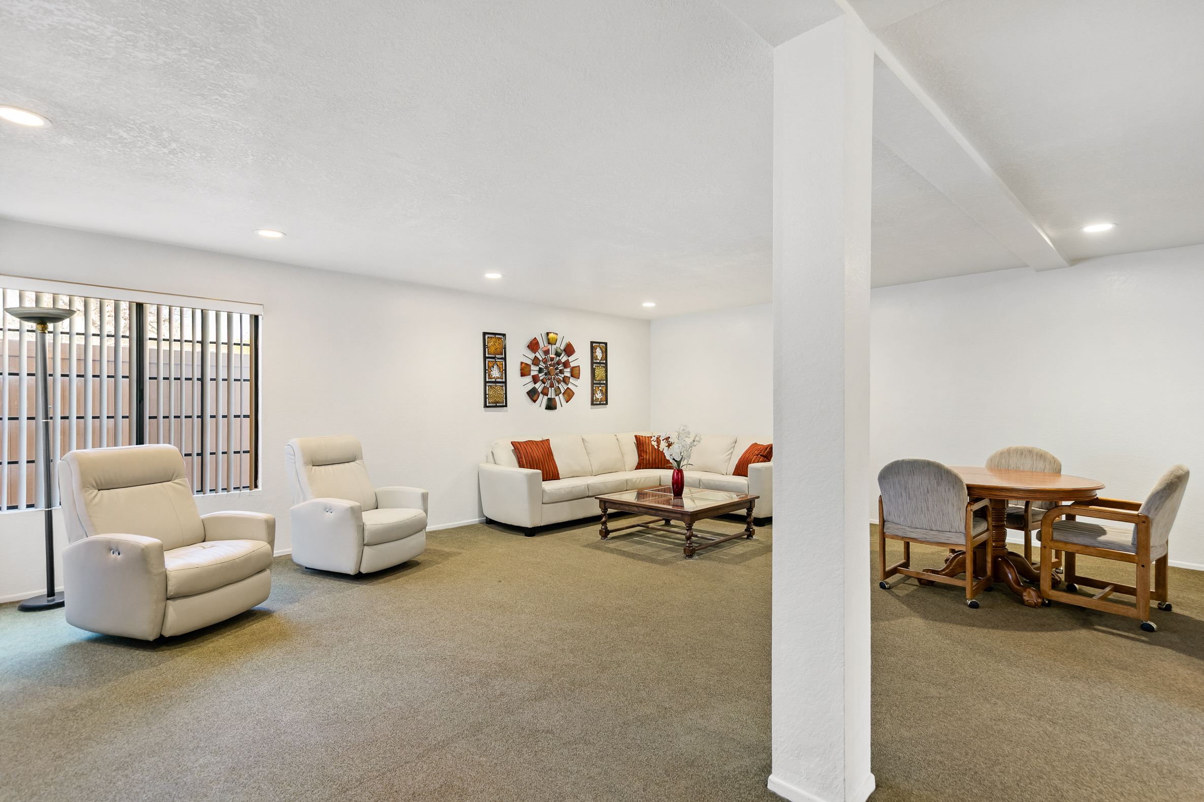 Common area recreation room